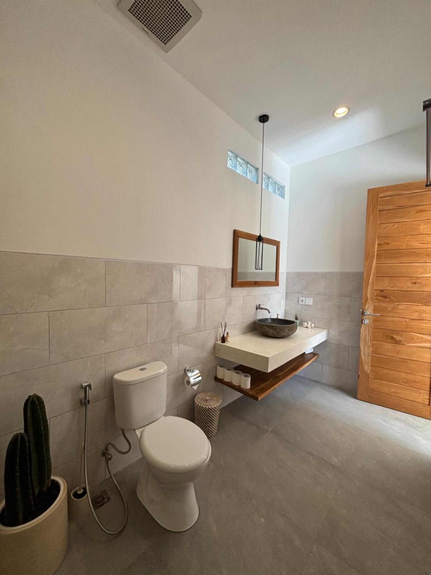 Omaira Satu, Private Ice Bath Villa