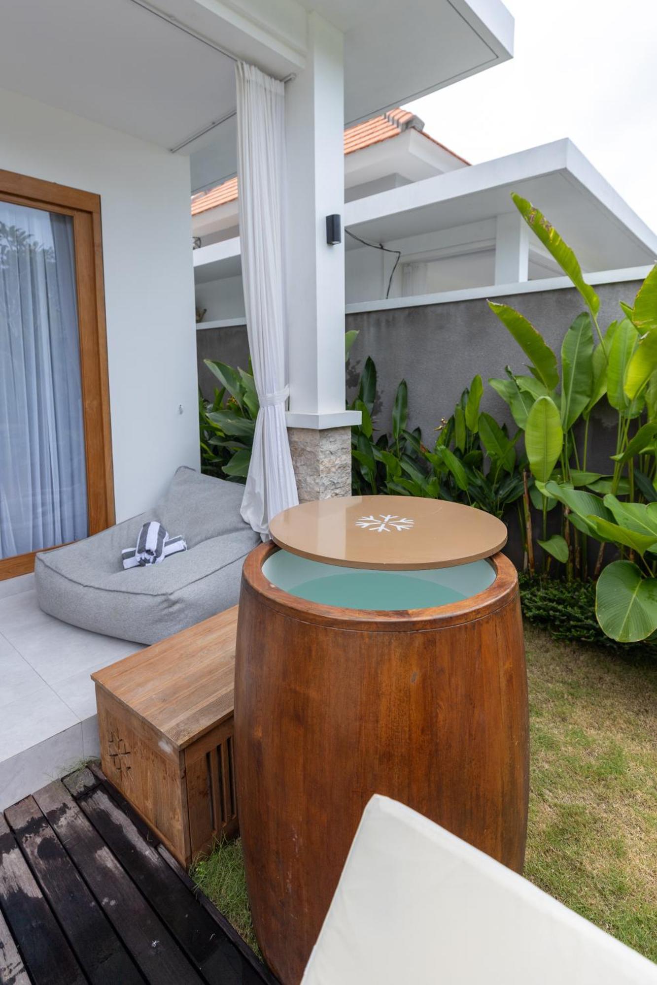 Omaira Satu, Private Ice Bath Pecatu (Bali)
